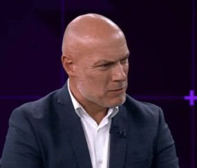 马后炮！韦伯：富勒姆进球被吹属于误判，VAR不应该介入判罚